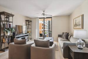 110 N Federal Hwy 807, Fort Lauderdale, FL 33301 - MLS#F10518274