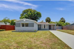 421 Nw 39th Ave, Lauderhill