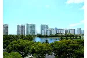 3475 N Country Club Dr 710, Miami, FL 33180 - MLS#F10518310