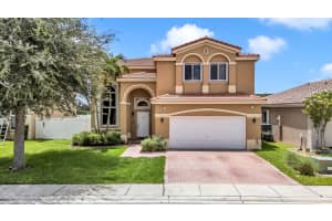 10714 SW 17th Pl, Davie, FL 33324 - MLS#F10518318