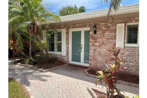 236 Neptune Ave 1-2, Lauderdale By The Sea, FL 33308 - MLS#F10518342