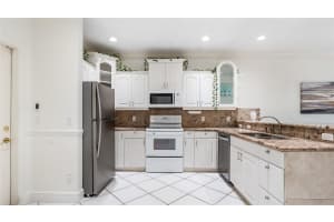 512 S Ocean Blvd 512, Pompano Beach, FL 33062 - MLS#F10518345