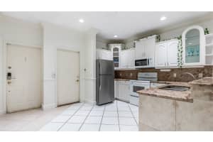 512 S Ocean Blvd 512, Pompano Beach, FL 33062 - MLS#F10518345