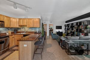 2660 NE 8th Ave 208, Wilton Manors, FL 33334 - MLS#F10518393