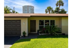 1724 Bel Air Ave, Pompano Beach, FL 33062 - MLS#F10518395