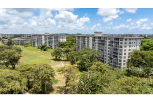 605 Oaks Dr 501, Pompano Beach, FL 33069 - MLS#F10518407
