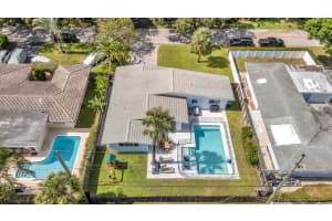 2020 NE 34th Ct, Lighthouse Point, FL 33064 Sold 10/10/25