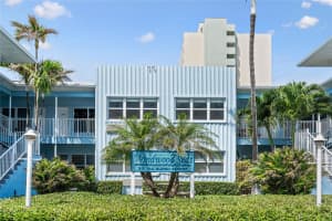 315 Van Buren St 205B, Hollywood, FL 33019 - MLS#F10518446