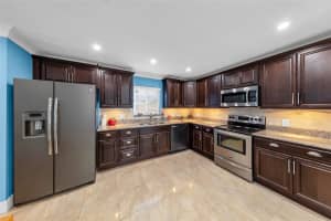 2108 11th Avenue, Wilton Manors, FL 33305 - MLS#F10518456