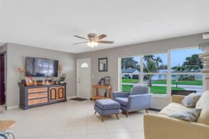 309 Riverdale Rd, Palm Springs, FL 33461 - MLS#F10518477