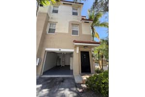 5800 W Sample Rd 208, Coral Springs, FL 33067 - MLS#F10518478