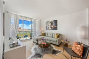 350 Se 2nd St 1580, Fort Lauderdale