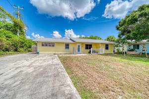 1489 NE 23rd Terrace, Jensen Beach, FL 34957 - MLS#F10518536