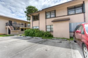 2500 W 67th Pl 22-26, Hialeah