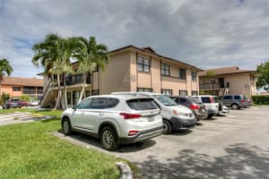 2500 W 67th Pl 22-26, Hialeah, FL 33016 - MLS#F10518538