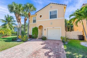4243 Lake Tahoe Cir, West Palm Beach