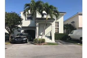 9925 Nw 9th Ct, Plantation