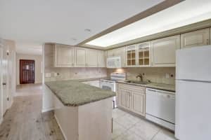 917 NE 16th Ave 7, Fort Lauderdale, FL 33304 - MLS#F10518549