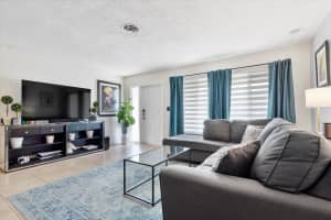 2017 NW 10th Ave, Fort Lauderdale, FL 33311 Sold 11/24/25
