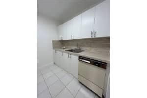 185 Fanshaw E, Boca Raton