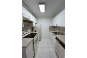 185 Fanshaw E, Boca Raton, FL 33434 - MLS#F10518625