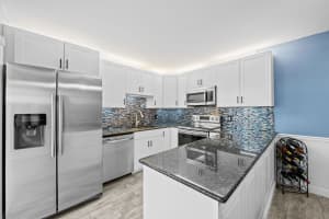 2684 SW 15th St 2684, Deerfield Beach, FL 33442 Sold 09/30/25