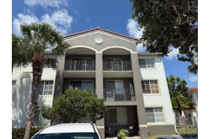 6831 SW 44th St 312, Miami, FL 33155 Sold 11/14/25