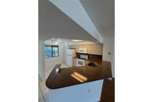 2334 S Cypress Bend Dr 208, Pompano Beach, FL 33069 - MLS#F10518707