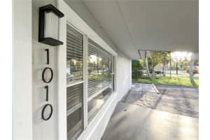 1010 NE 24th St, Pompano Beach, FL 33064 - MLS#F10518739