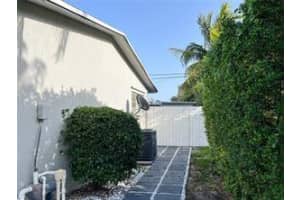 1010 NE 24th St, Pompano Beach, FL 33064 - MLS#F10518739