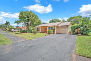 6104 Rainbow Cir, Greenacres, FL 33463 - MLS#F10518742