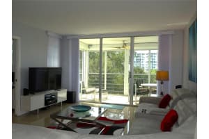545 Oaks Ln 508, Pompano Beach, FL 33069 Sold 10/10/25