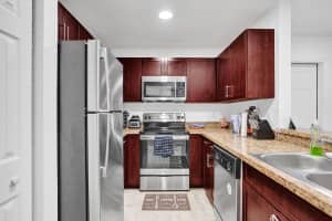 4332 NW 1st Ter, Deerfield Beach, FL 33064 - MLS#F10518756