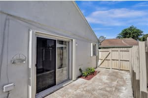 8638 Bridle Path Court, Davie, FL 33328 Sold 12/04/25