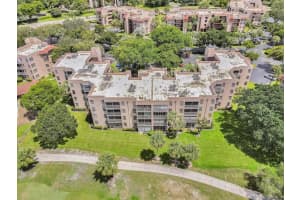 9510 Seagrape Dr 206, Davie