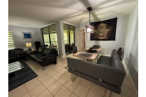 2520 NW 49th Ter 2520, Pompano Beach, FL 33063 - MLS#F10518813
