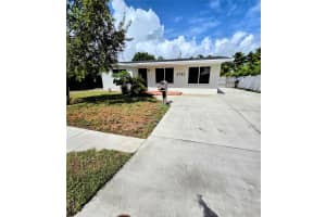 2733 NE 6th Ave, Wilton Manors, FL 33334 - MLS#F10518831