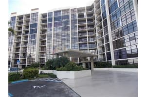 600 Parkview Dr 531, Hallandale Beach, FL 33009 - MLS#F10518849