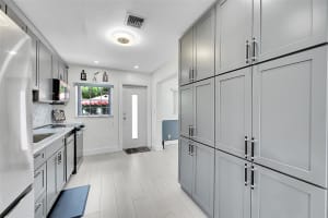 230 NW 52nd Ct, Fort Lauderdale, FL 33309 - MLS#F10518890