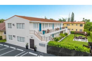 620 NE 2nd Ct 201, Hallandale Beach, FL 33009 - MLS#F10518891