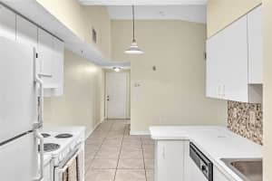 3241 Sabal Palm Mnr 301, Hollywood, FL 33024 - MLS#F10518907