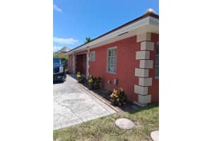 408 SE 6th Ave, Deerfield Beach, FL 33441 Sold 10/14/25