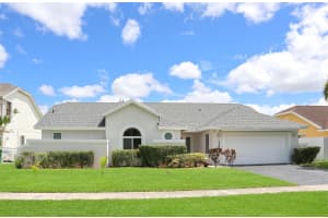 7360 NW 54th St, Lauderhill, FL 33319 - MLS#F10518924