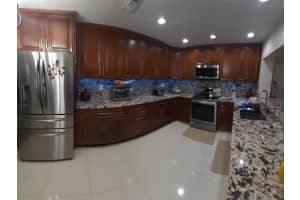 6831 NW 81ST PL, Tamarac, FL 33321 Sold 10/15/25