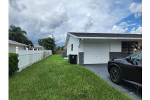 143 Sw Grove Ave, Port Saint Lucie