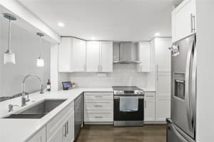 2310 S Cypress Bend Dr 201, Pompano Beach