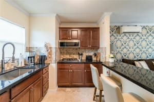 1724 37th Street, West Palm Beach, FL 33407 - MLS#F10518997