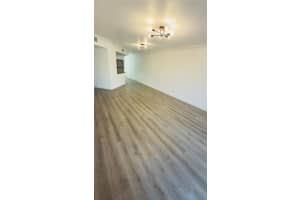 8235 Lake Dr 303, Doral, FL 33166 - MLS#F10519054