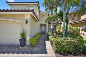 5016 Nautica Lake Cir, Greenacres, FL 33463 Sold 10/01/25