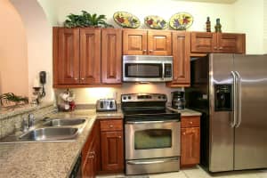 3500 Oaks Clubhouse Dr 104, Pompano Beach, FL 33069 - MLS#F10519127